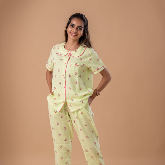 GREEN FLORAL MUSLIN PYJAMA SET