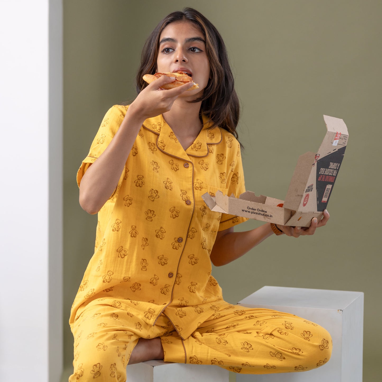 YELLOW TEDDY MUSLIN PYJAMAS